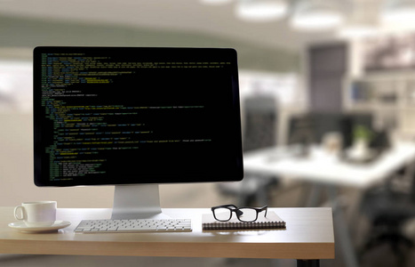 汽車與秋天的視覺交響 攝圖新視界中的軟件開發(fā)與應(yīng)用